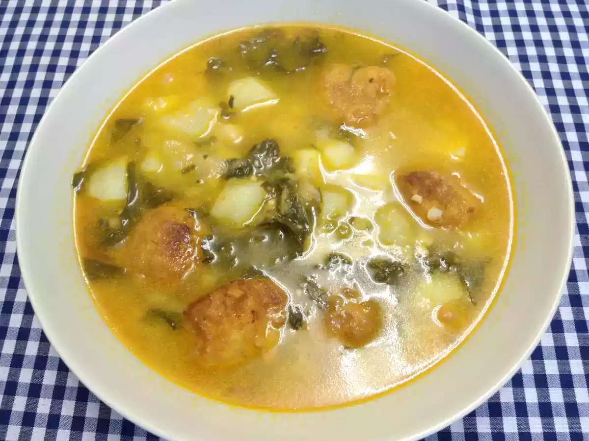 Potaje con albóndigas