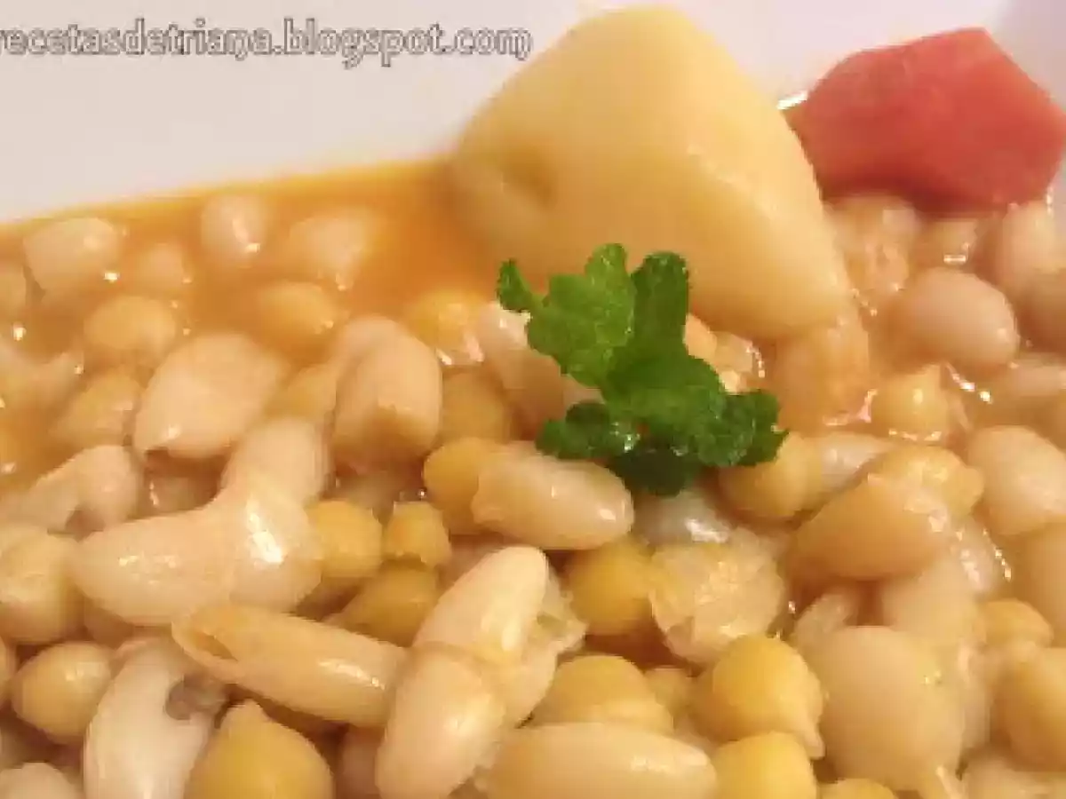 Potaje trianero de chicharos y garbanzos