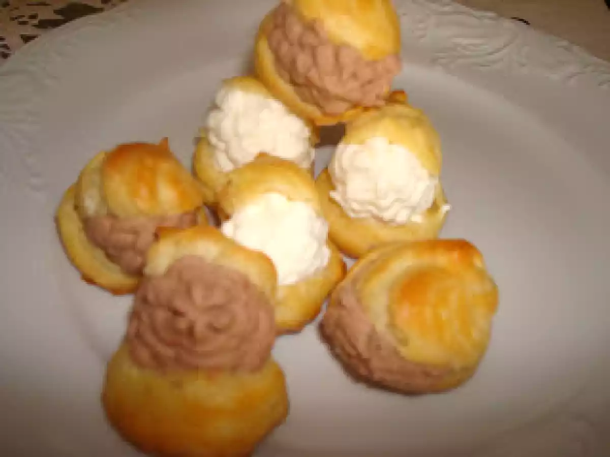 Profiteroles de nata y trufa - foto 2