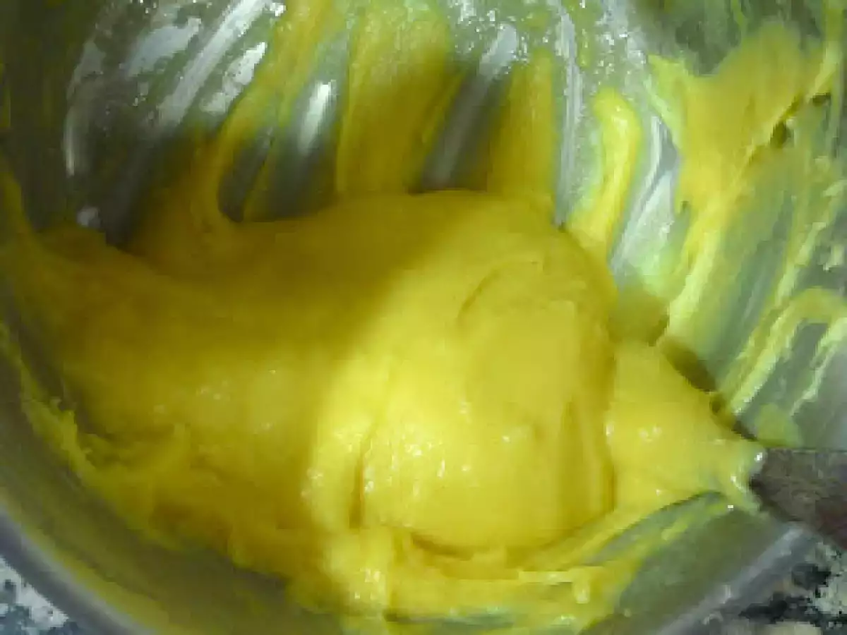 PROFITEROLES RELLENOS DE NATA CON SALSA DE CHOCOLATE CALIENTE - foto 6