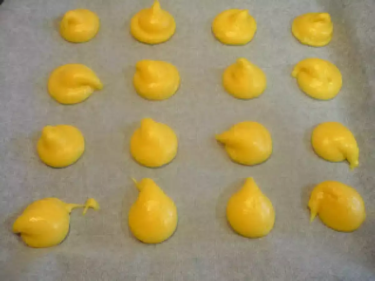 PROFITEROLES RELLENOS DE NATA CON SALSA DE CHOCOLATE CALIENTE - foto 7