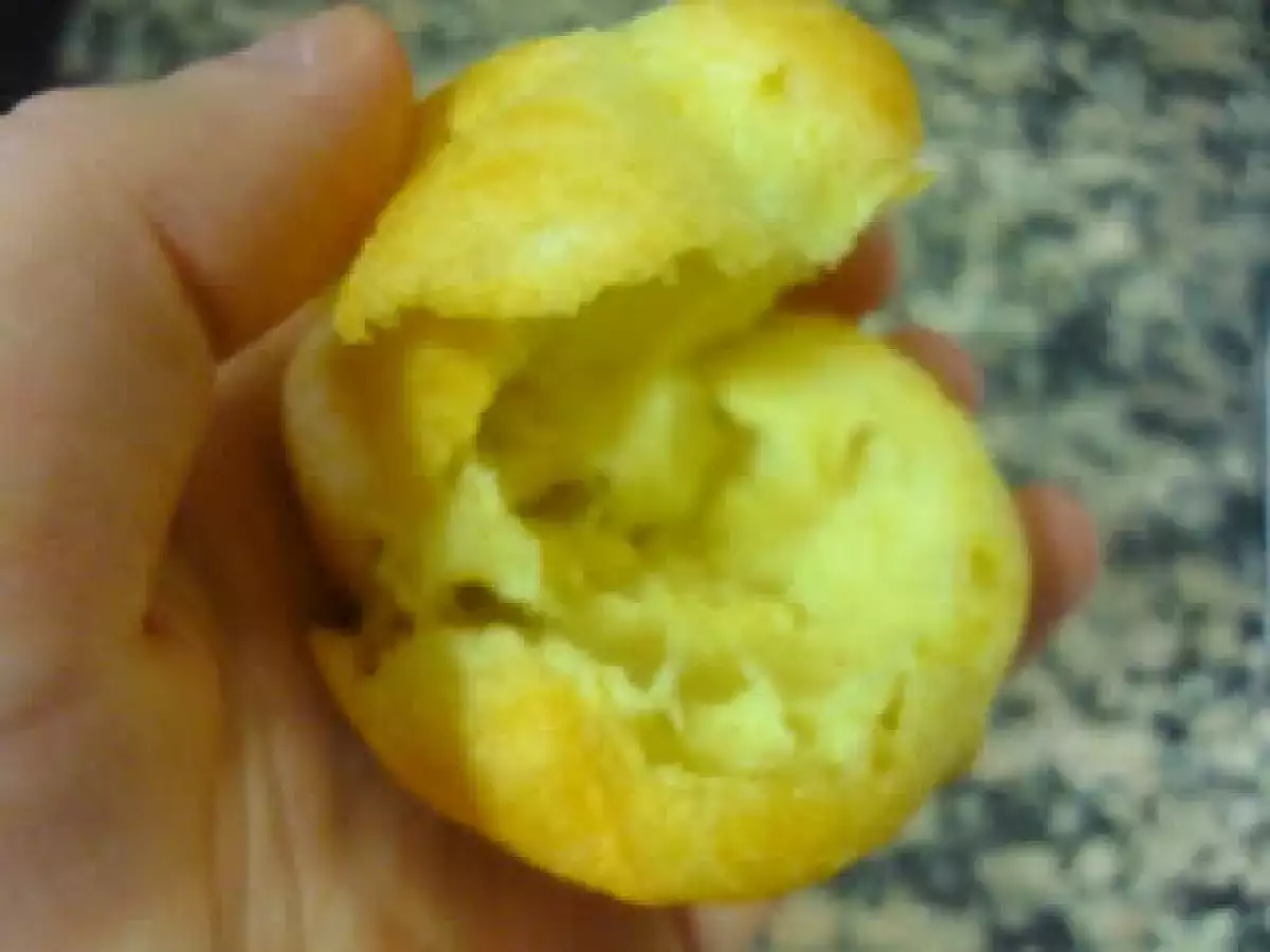 PROFITEROLES RELLENOS DE NATA CON SALSA DE CHOCOLATE CALIENTE - foto 9