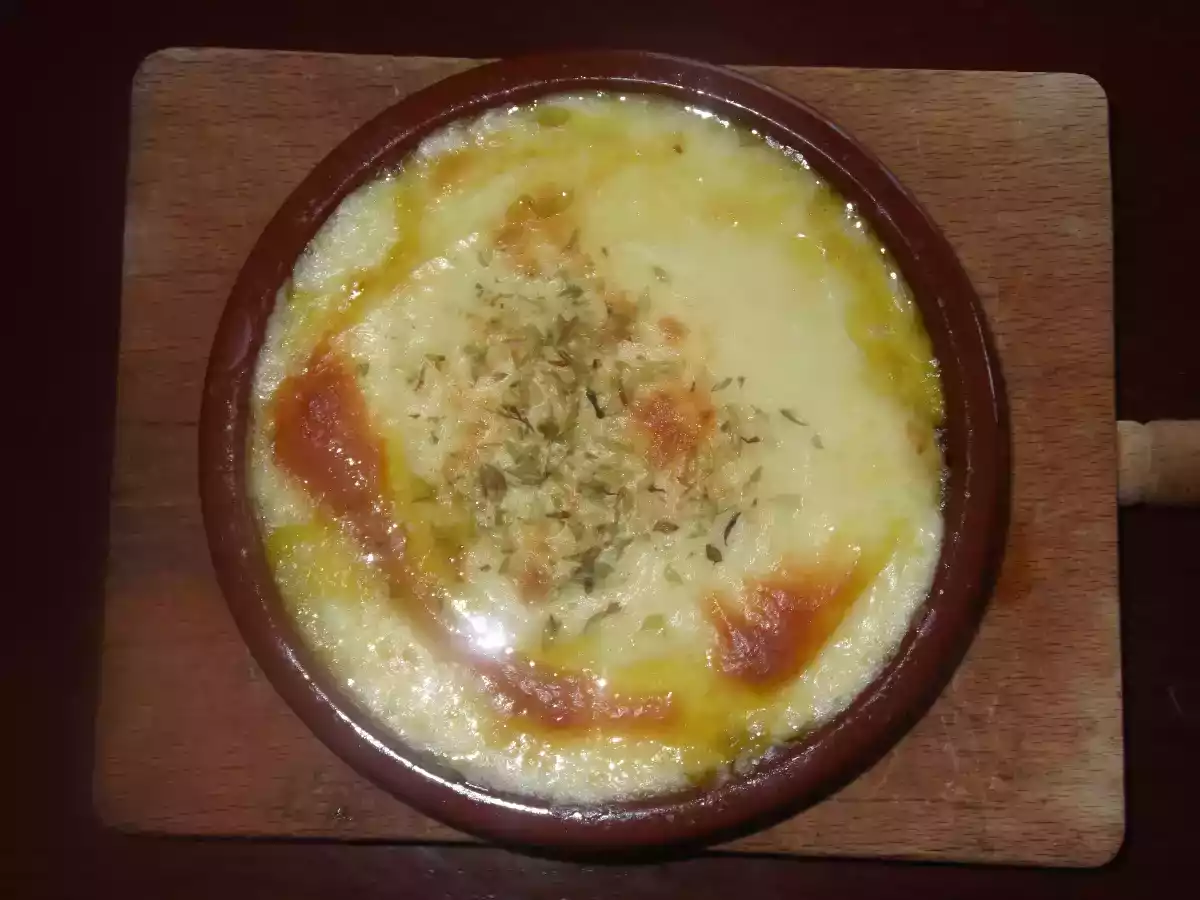 PROVOLONE CON JAMÓN Y PIMIENTOS
