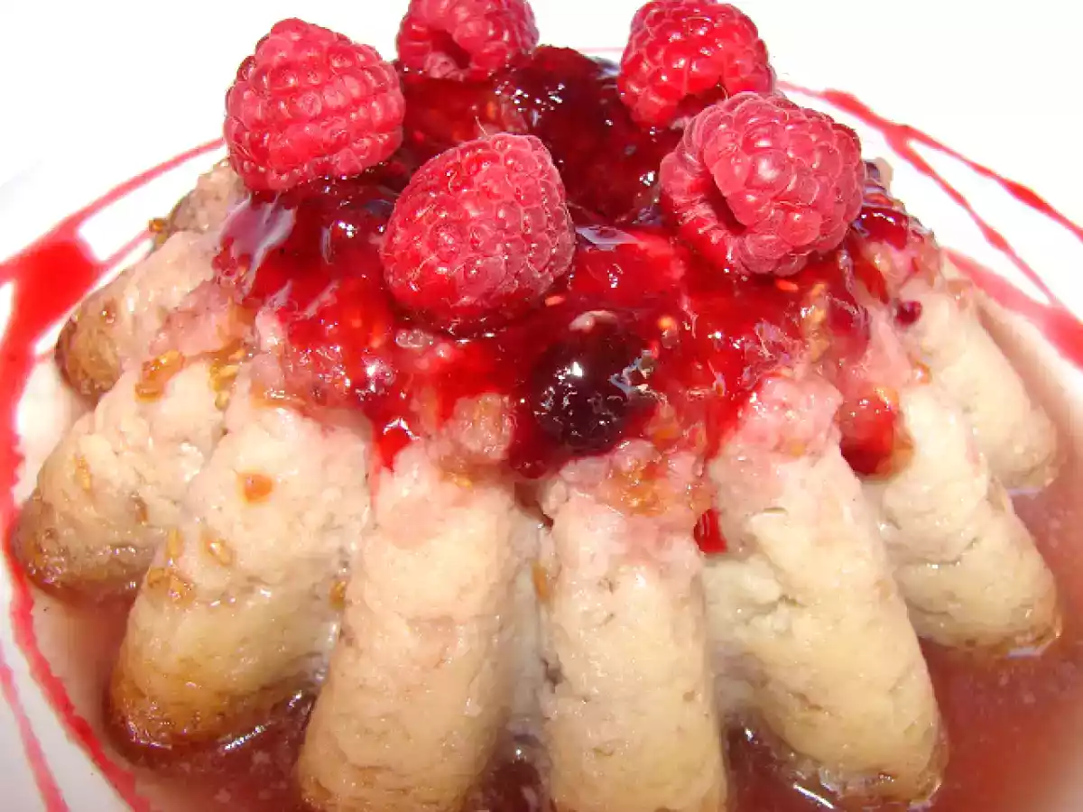 Pudding con caramelo de frambuesas