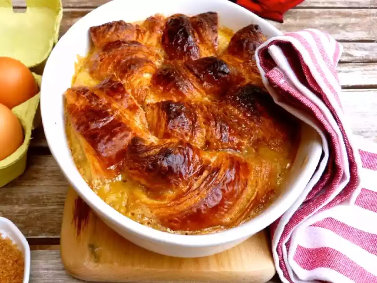 Pudding de croissant y caramelo