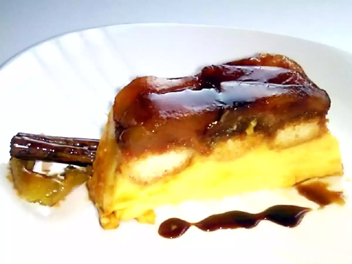 Pudin con manzana caramelizada