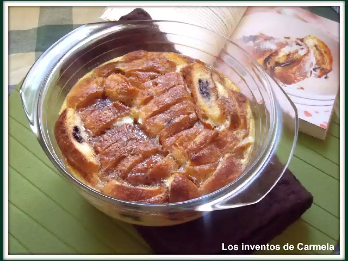 Pudin de croissants de chocolate