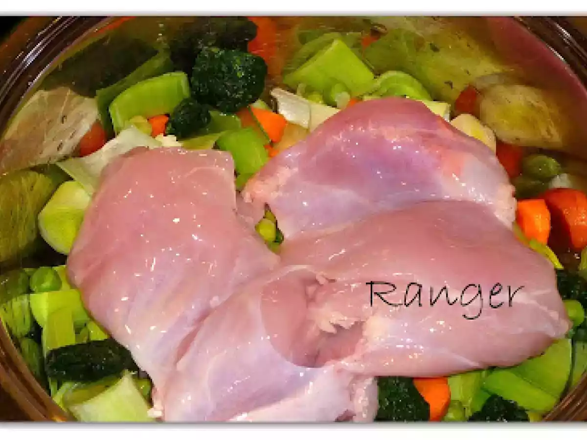 Puré de verduras y pollo con guisantes (Infantil)