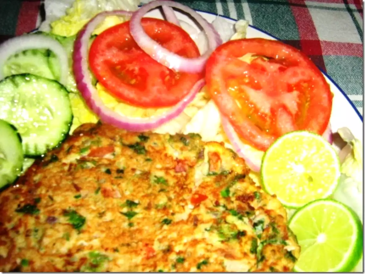 ¿QUÉ COCINAR CON ATÚN ENLATADO? TORTA DE ATÚN (imitación de mariscos) - foto 2