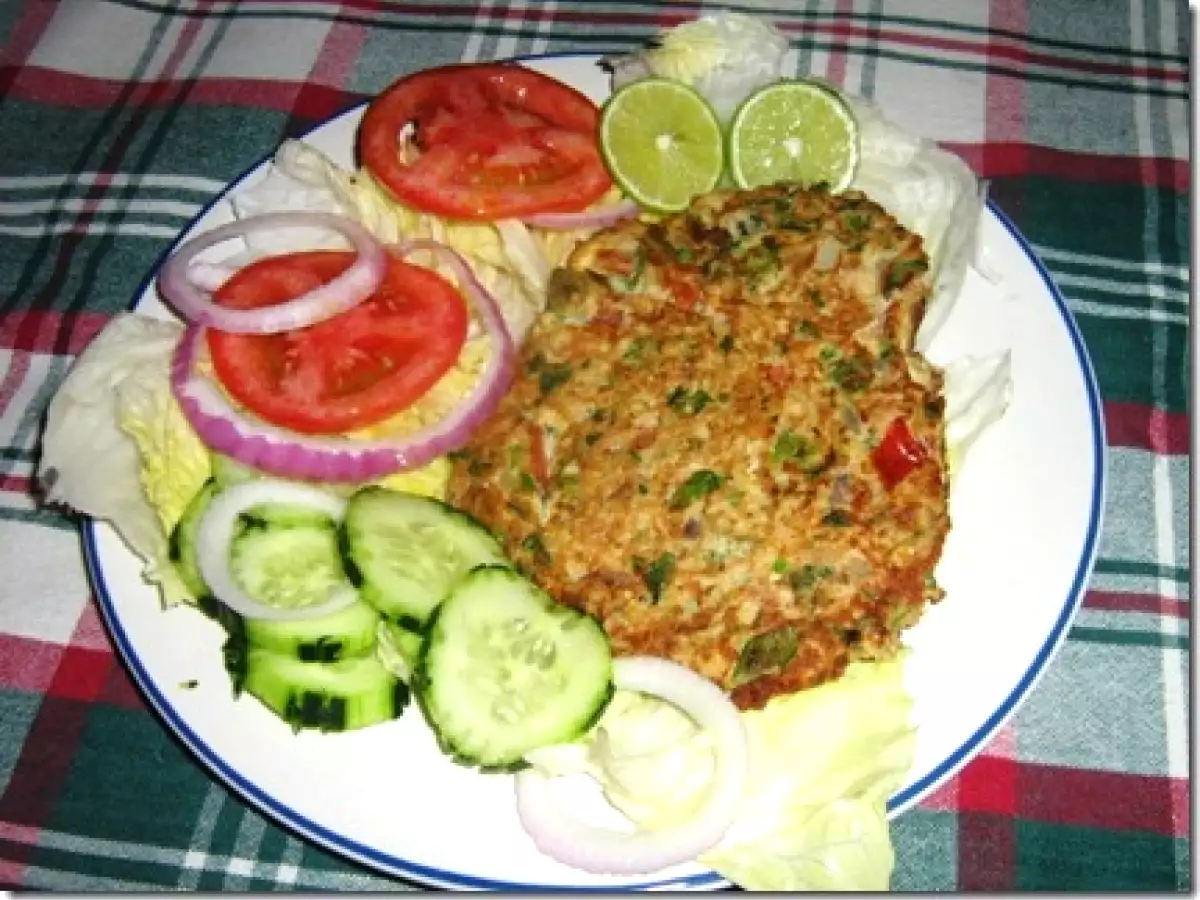 ¿QUÉ COCINAR CON ATÚN ENLATADO? TORTA DE ATÚN (imitación de mariscos) - foto 9