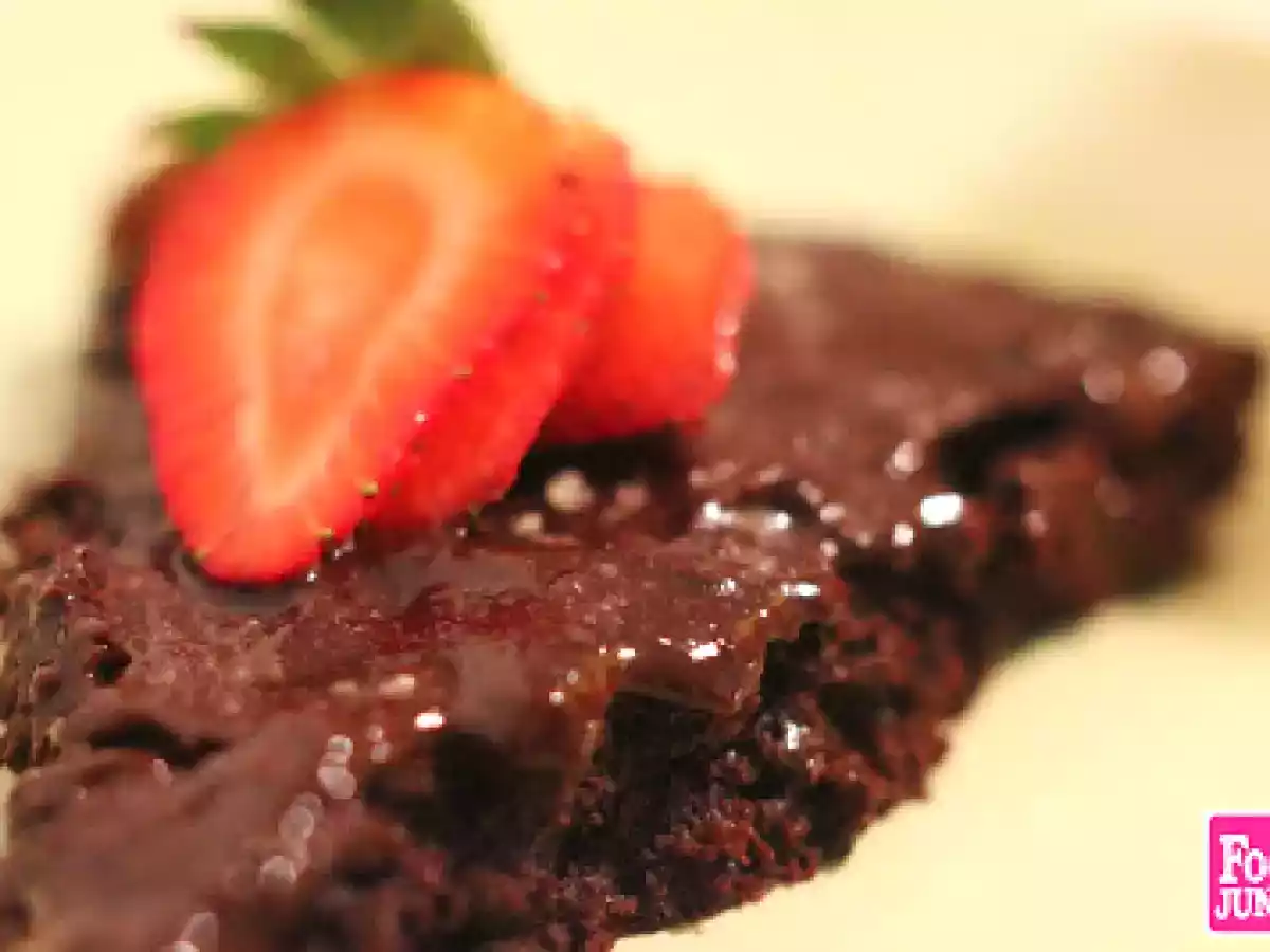 Queque de chocolate sin harina con glaseado de chocolate