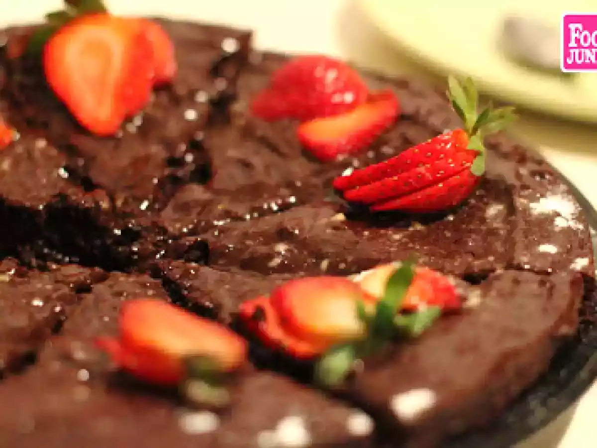 Queque de chocolate sin harina con glaseado de chocolate - foto 2