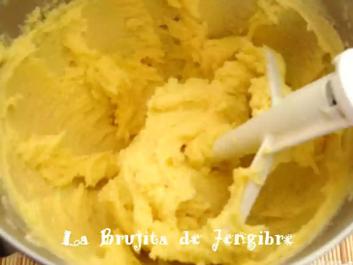 QUEQUE DE POLENTA CON MIEL EN POLVO Y BAÑO DE CÍTRICOS...UN HECHIZO INNOVADOR!!! - foto 10