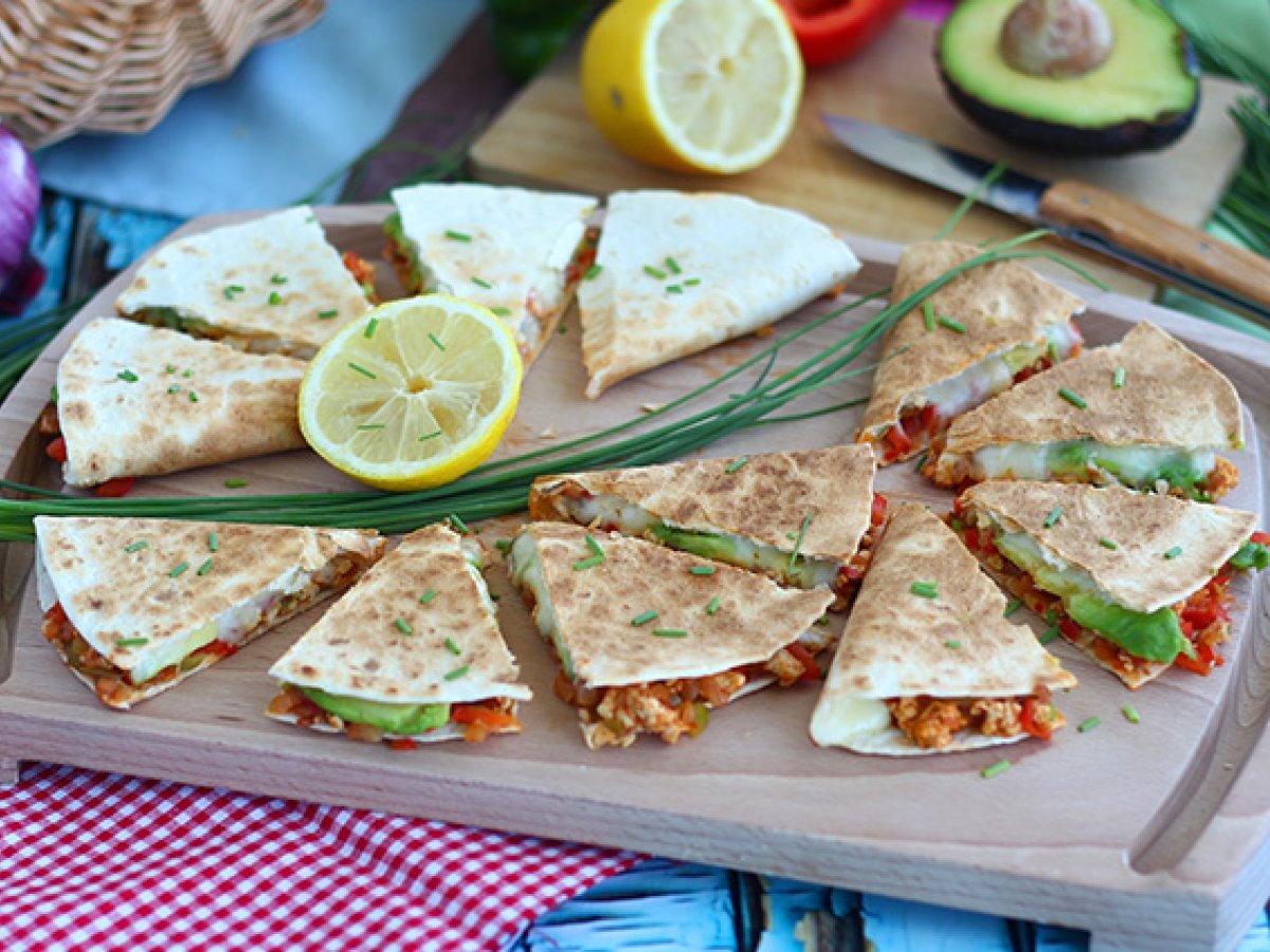 Quesadillas con pollo y aguacate Receta Petitchef