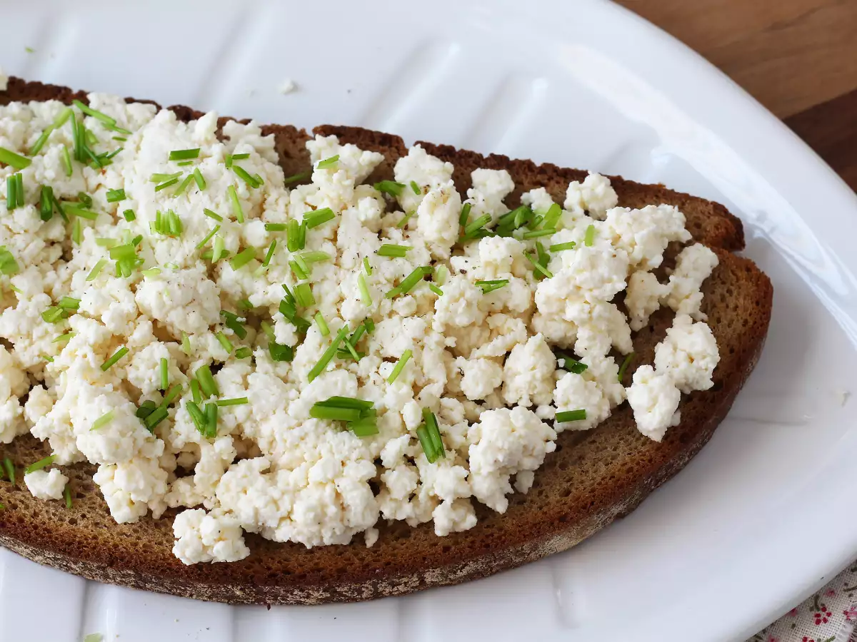Queso cottage casero con solo dos ingredientes - foto 4