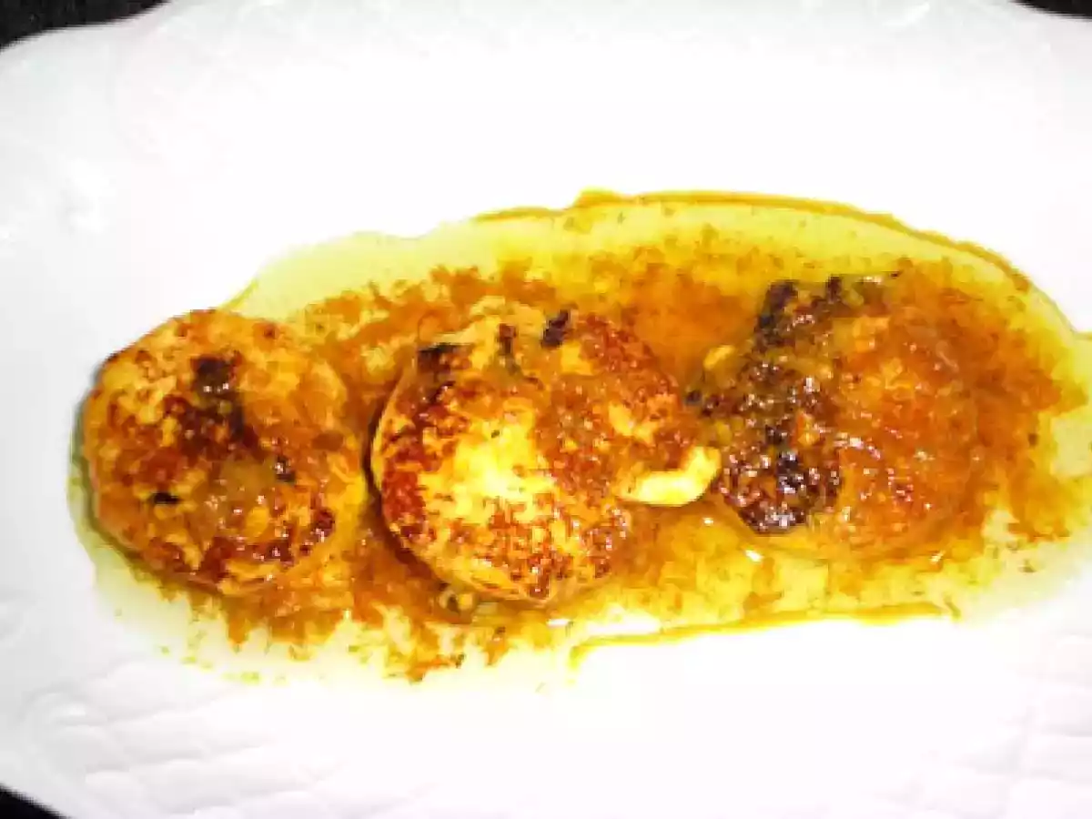 Queso de cabra con mojo de azafran