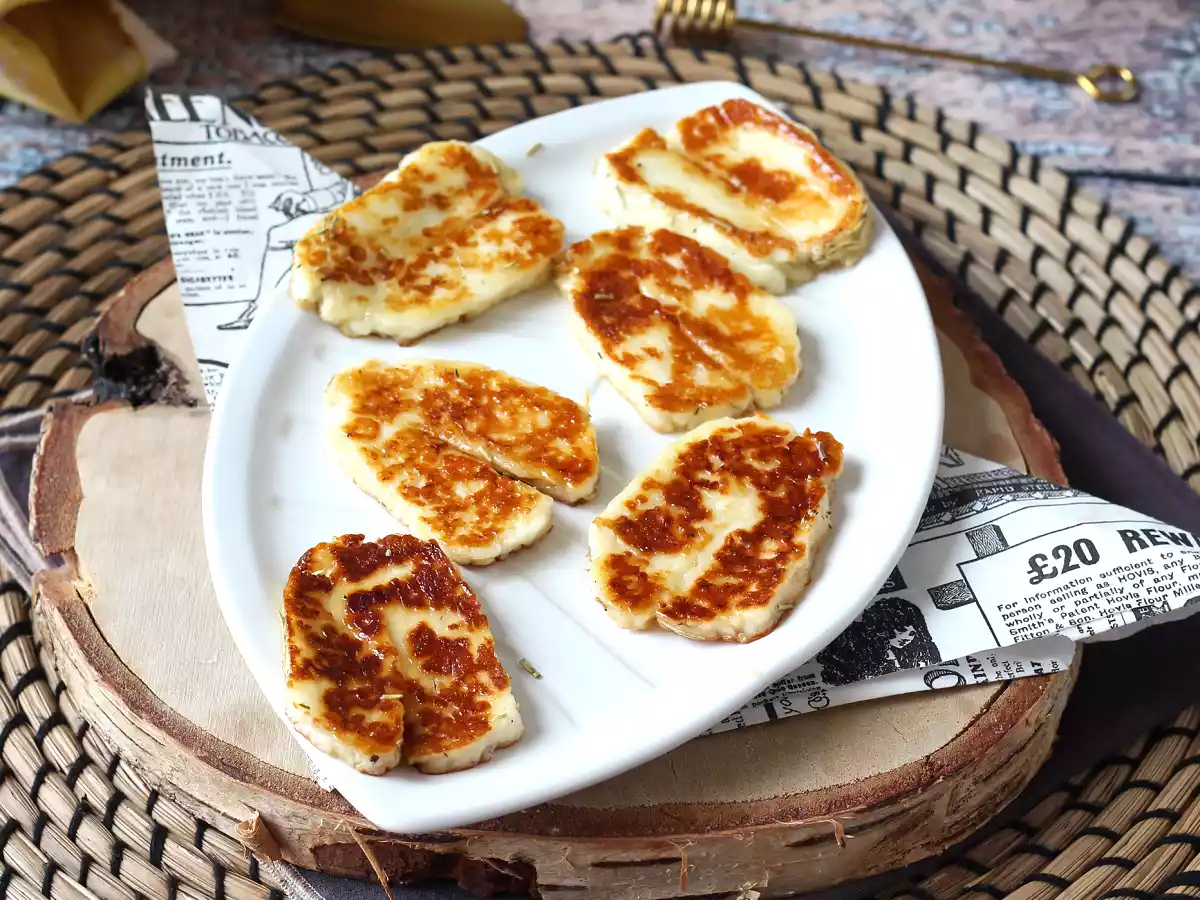 Queso halloumi agridulce a la sartén con miel y romero - foto 3