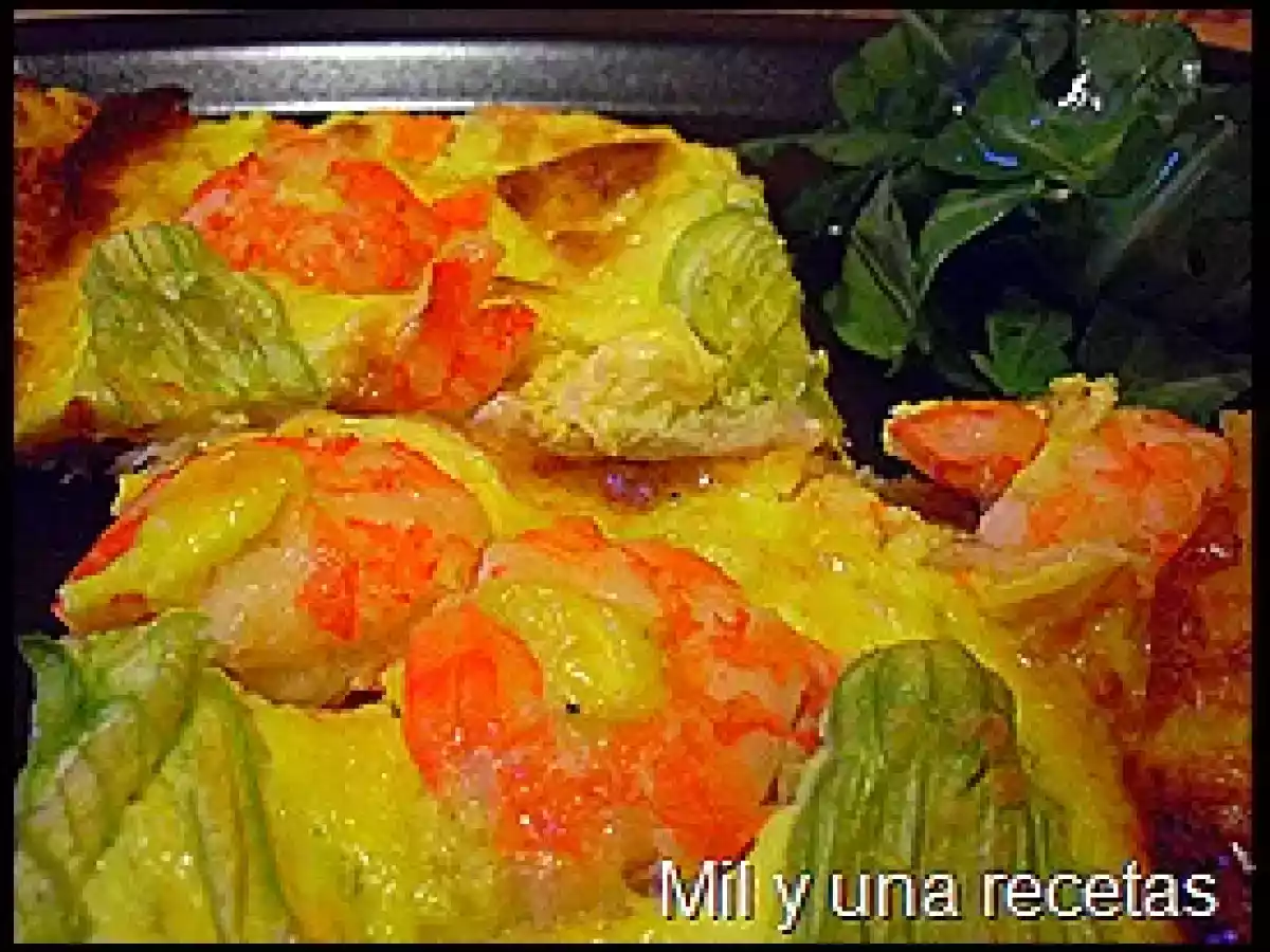 Quiche con flores del calabacín y langostinos