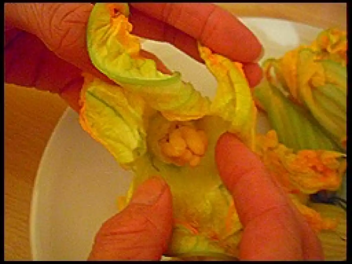 Quiche con flores del calabacín y langostinos - foto 2