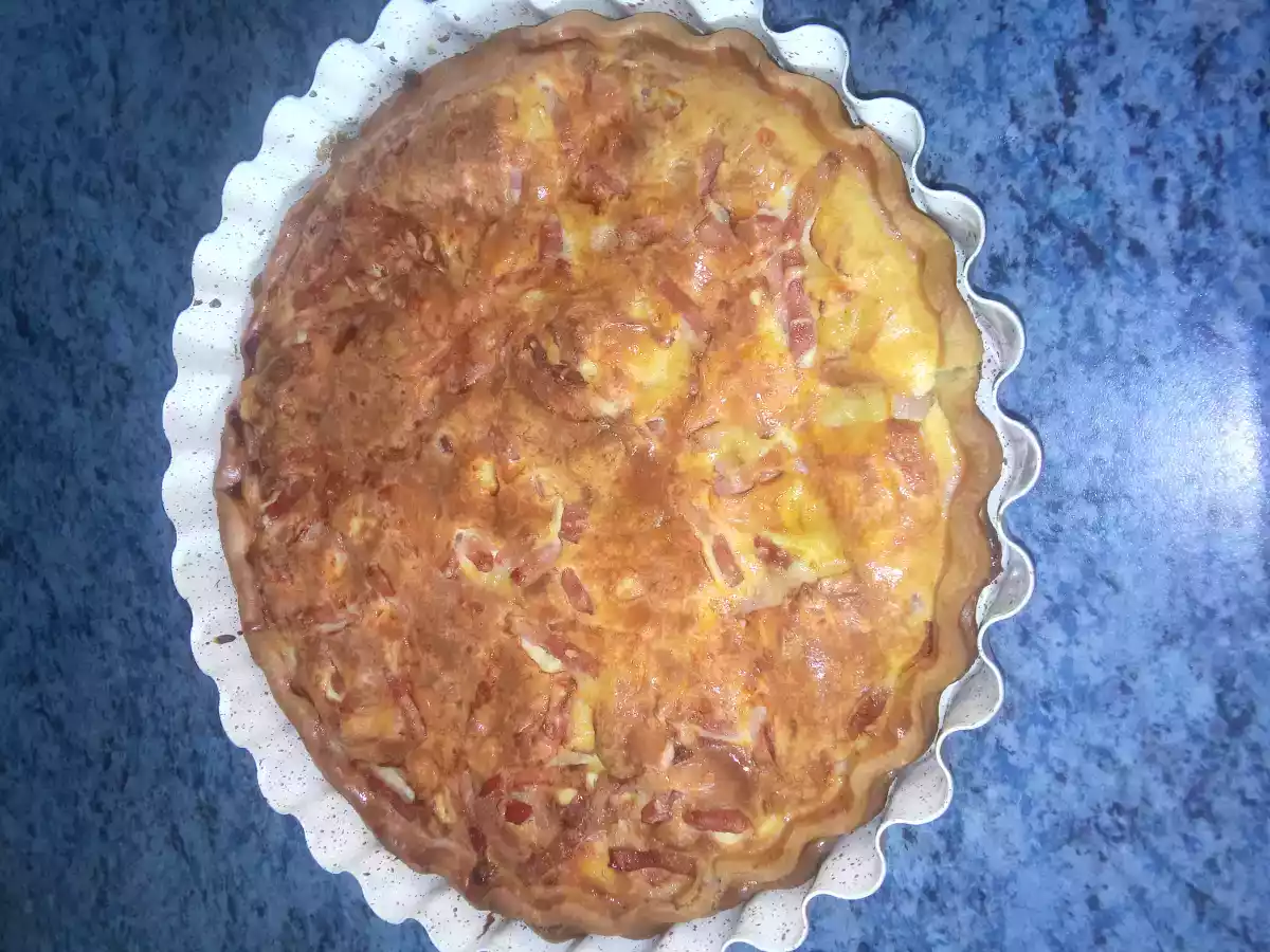 Quiche de bacon y queso emmental