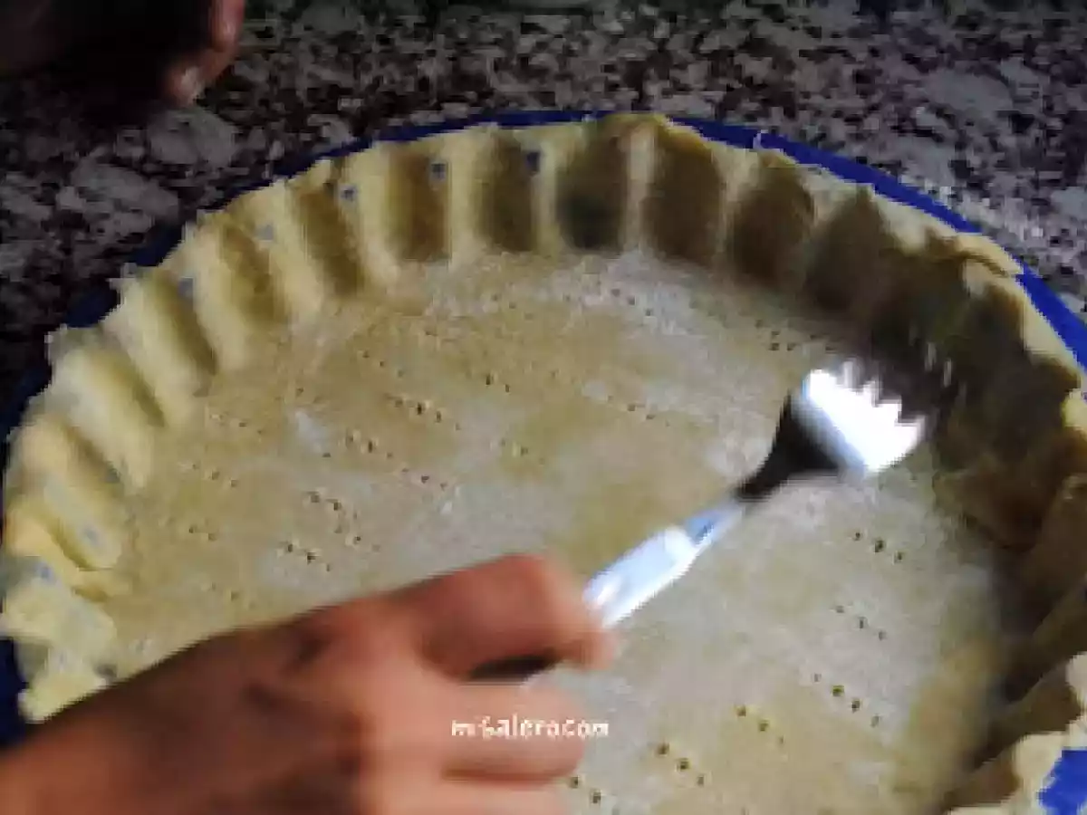 Quiche de calabacines, queso y cebolla - foto 6