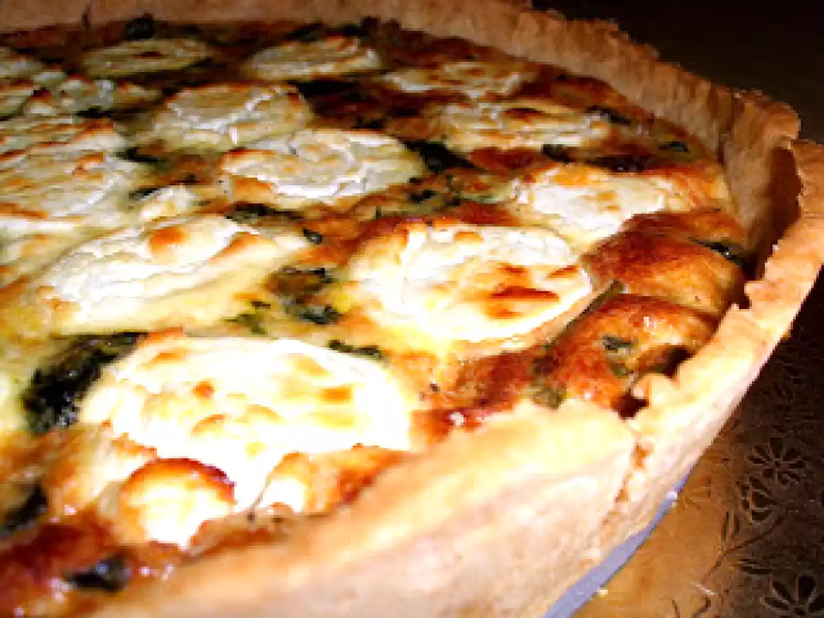 QUICHE DE ESPINACAS, PUERROS Y QUESO DE CABRA - foto 2