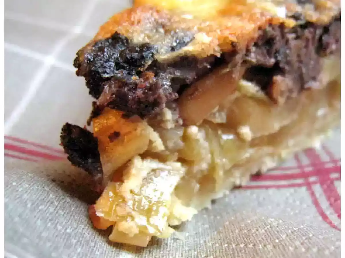 Quiche de morcilla con puerros y manzana - foto 3