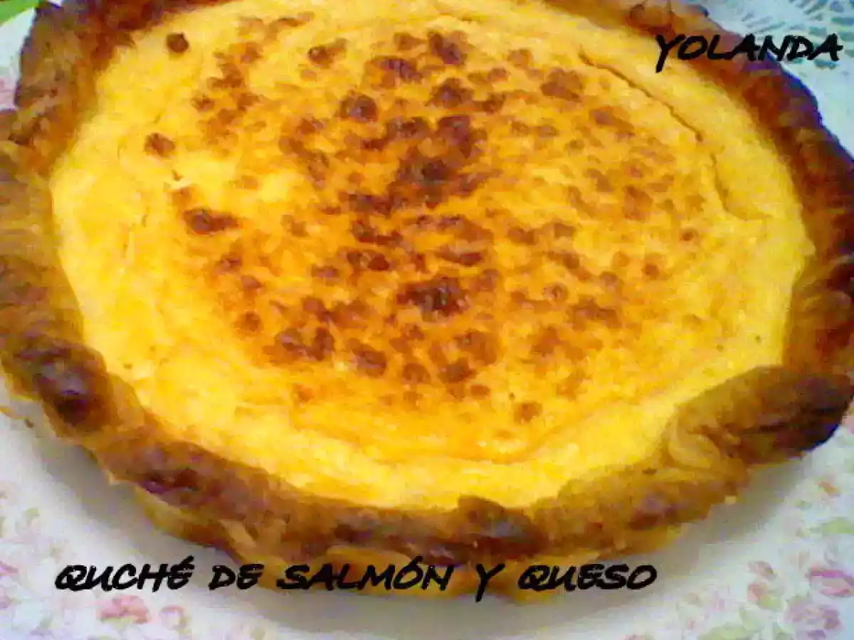 QUICHÉ DE SALMÓN Y QUESO