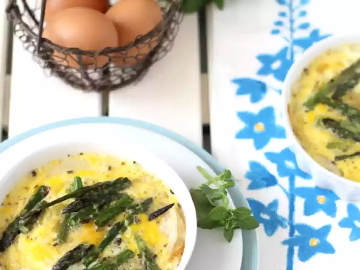 Quiche ligera de espárragos y cebolla