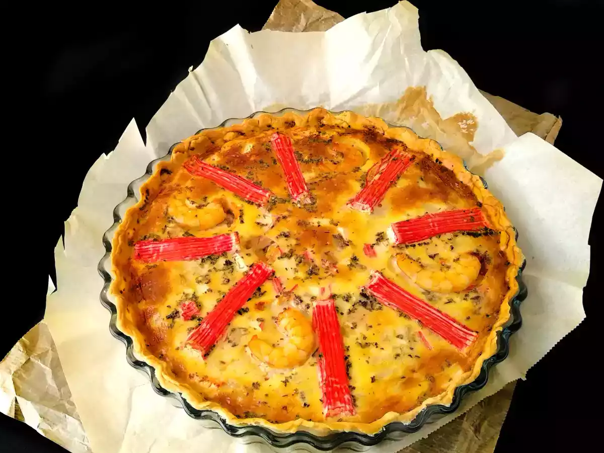 Quiche marinera con surimi, langostinos y atún