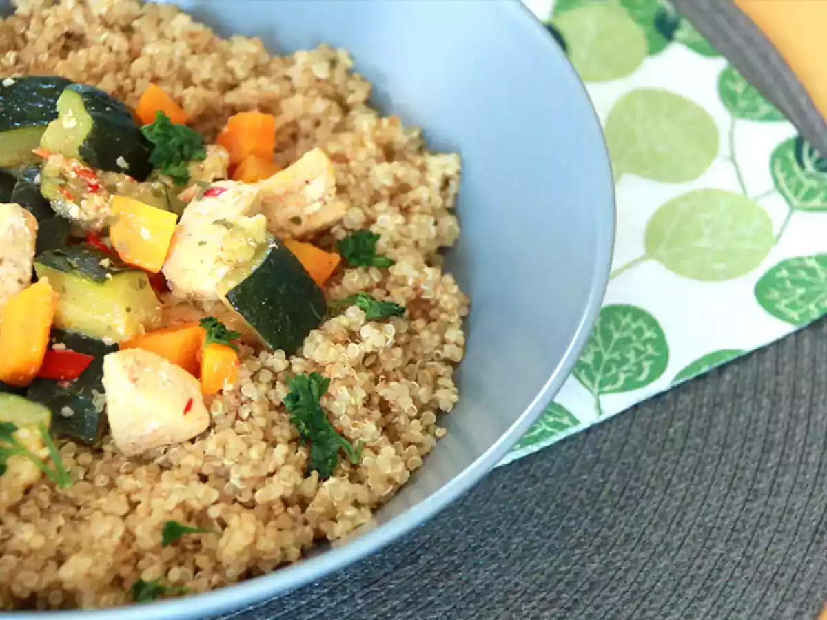 Quinoa con verduras y pollo