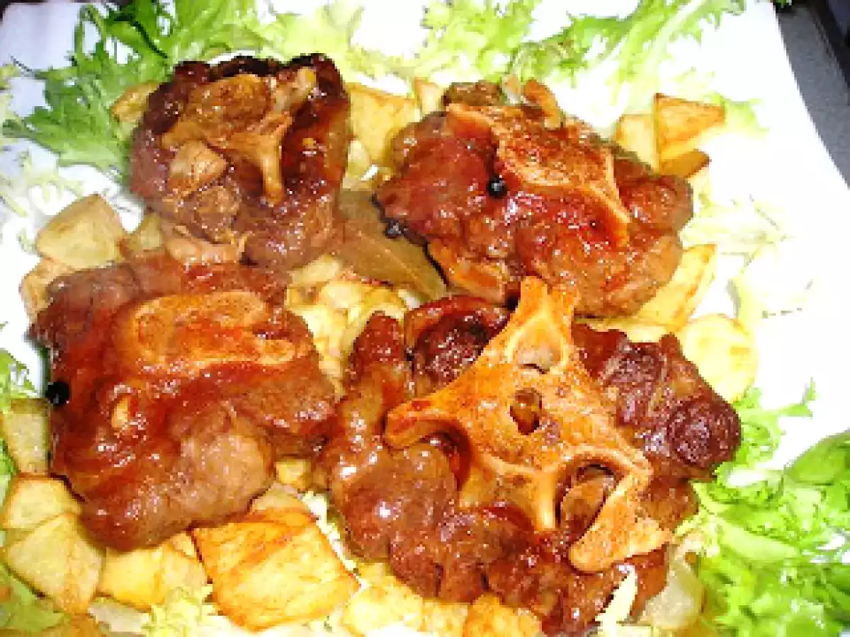 Rabo de choto estofado