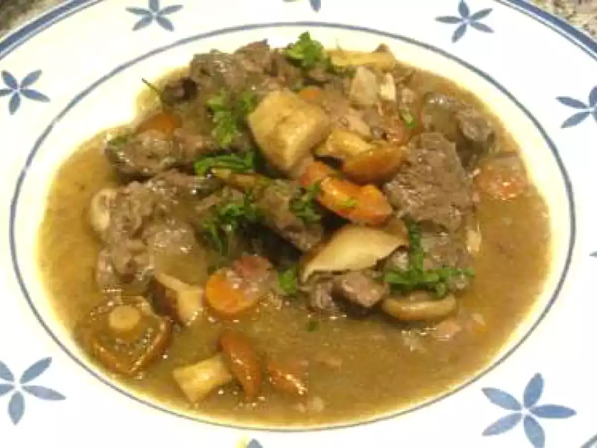 Ragut de añojo con setas