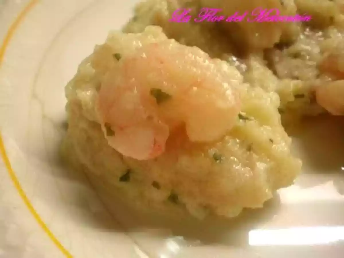 Rape con gambas en bechamel de su propio caldo