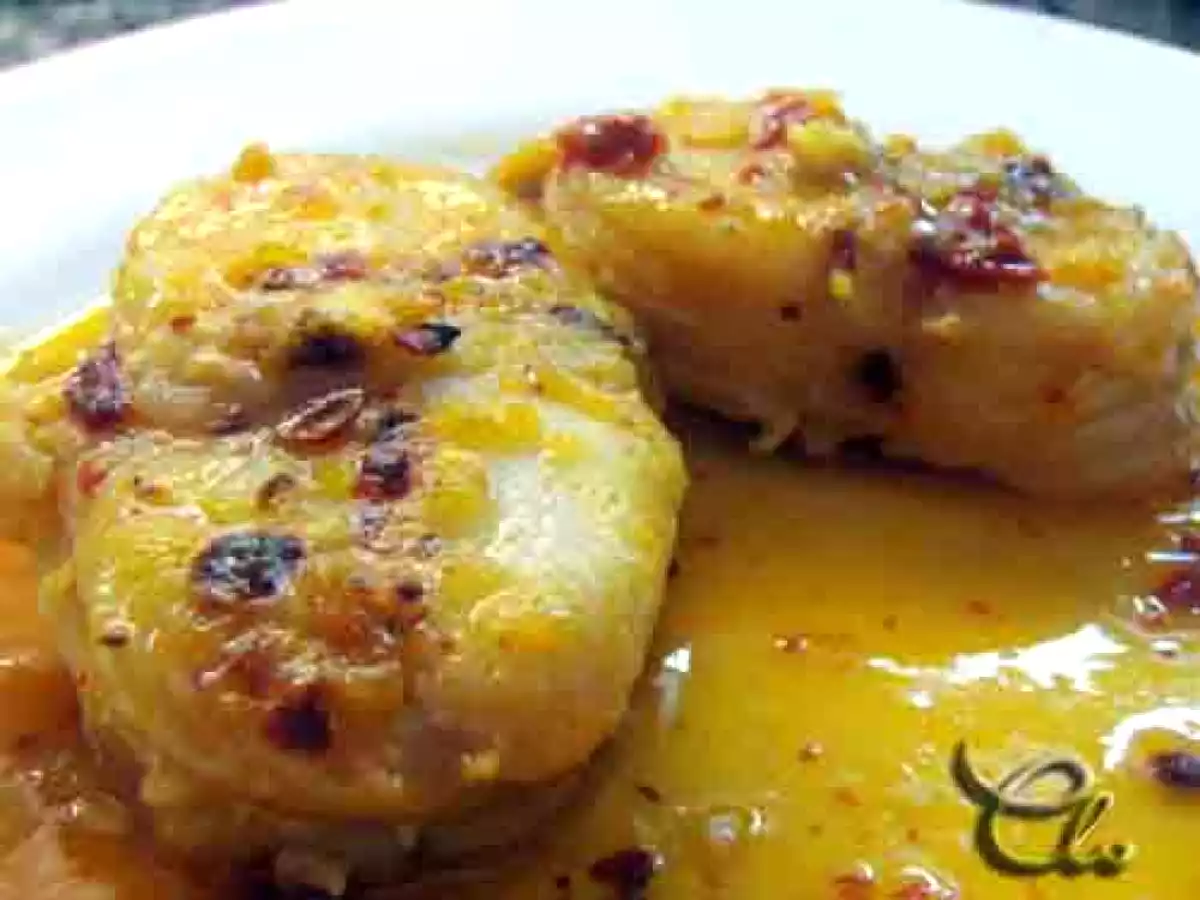 Rape en salsa de almendra a la cerveza