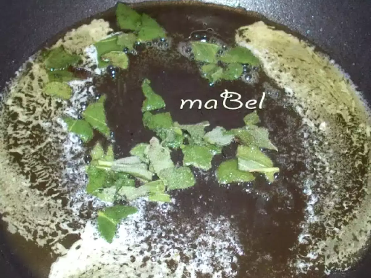 Raviolis con manteca de salvia y nuez - foto 2