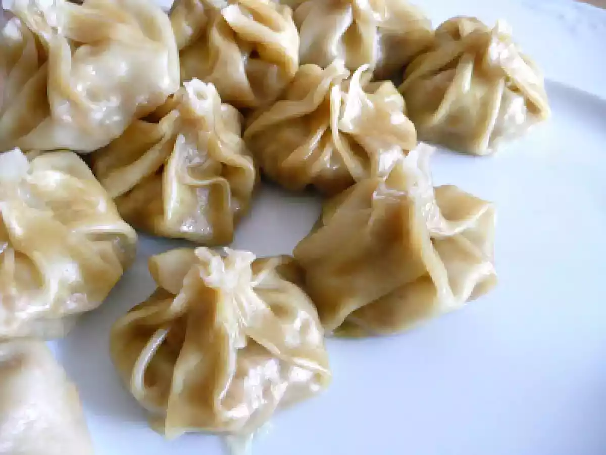 Raviolis de cerdo y berza / Pork and cabbage dumplings