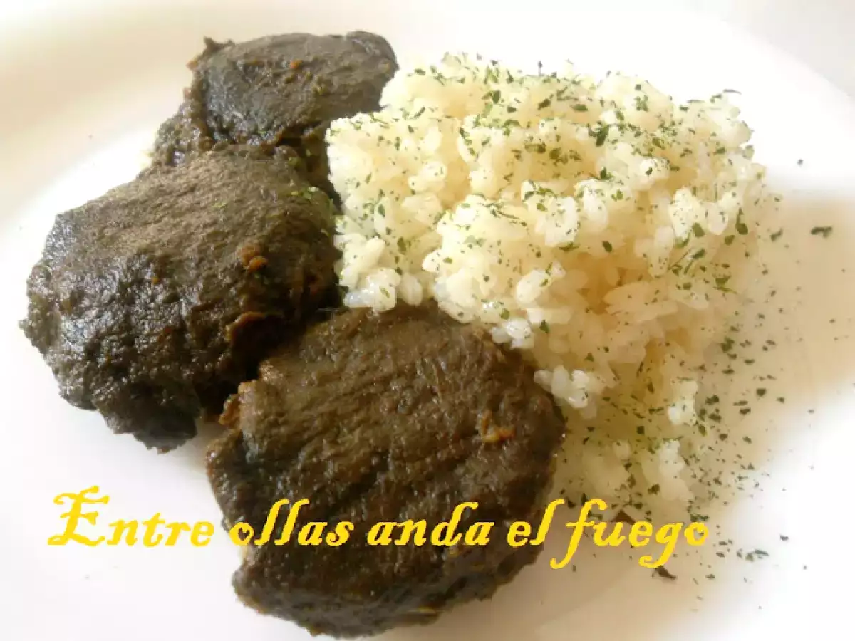 RECETA DE ALBONDIGAS DE RAPE CON SALSA DE TINTA DE CALAMAR - foto 2