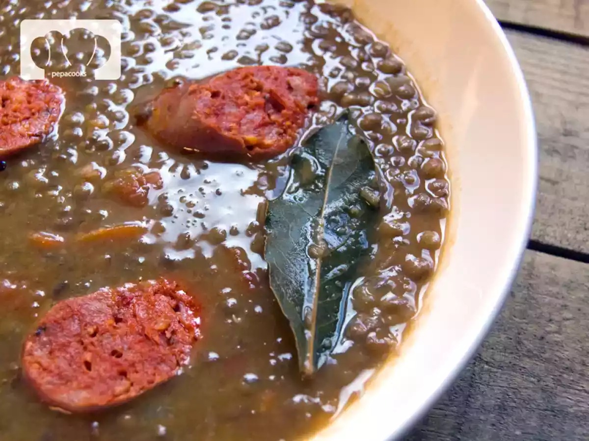 Receta de lentejas estofadas con chorizo