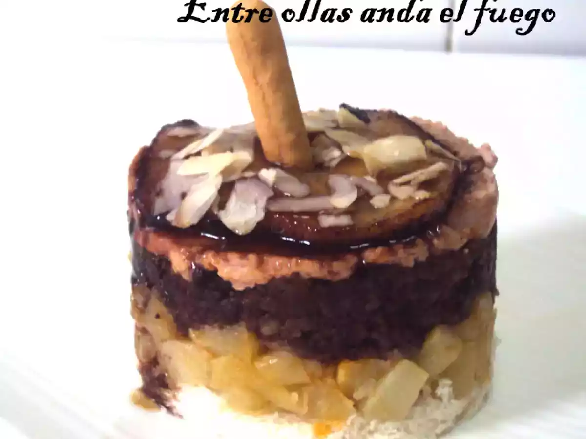 RECETA DE MILHOJAS DE PATATA CONFITADA, MORCILLA, FOIE Y MANZANA