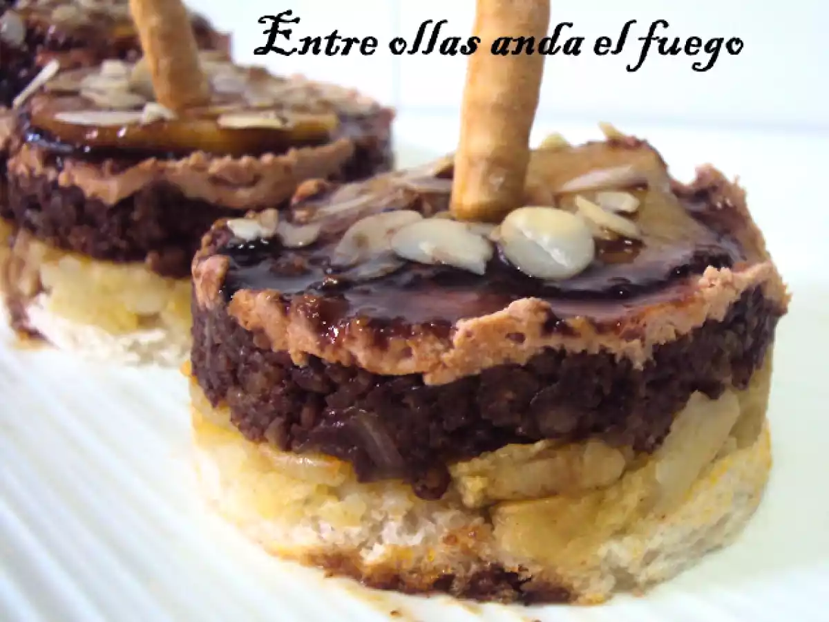 RECETA DE MILHOJAS DE PATATA CONFITADA, MORCILLA, FOIE Y MANZANA - foto 2