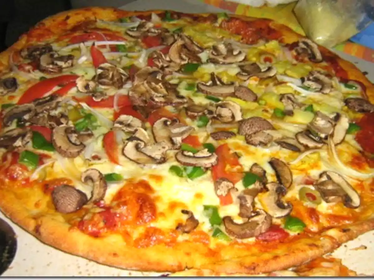 RECETA DE PIZZA SUPER SUPEREMA Y PIZZA DE MARISCOS