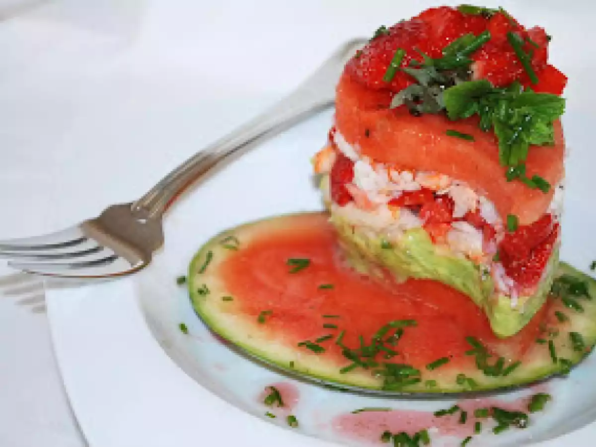 Receta ENTRADA DE SANDIA, AGUACATE, JAIBA Y FRESAS - foto 2