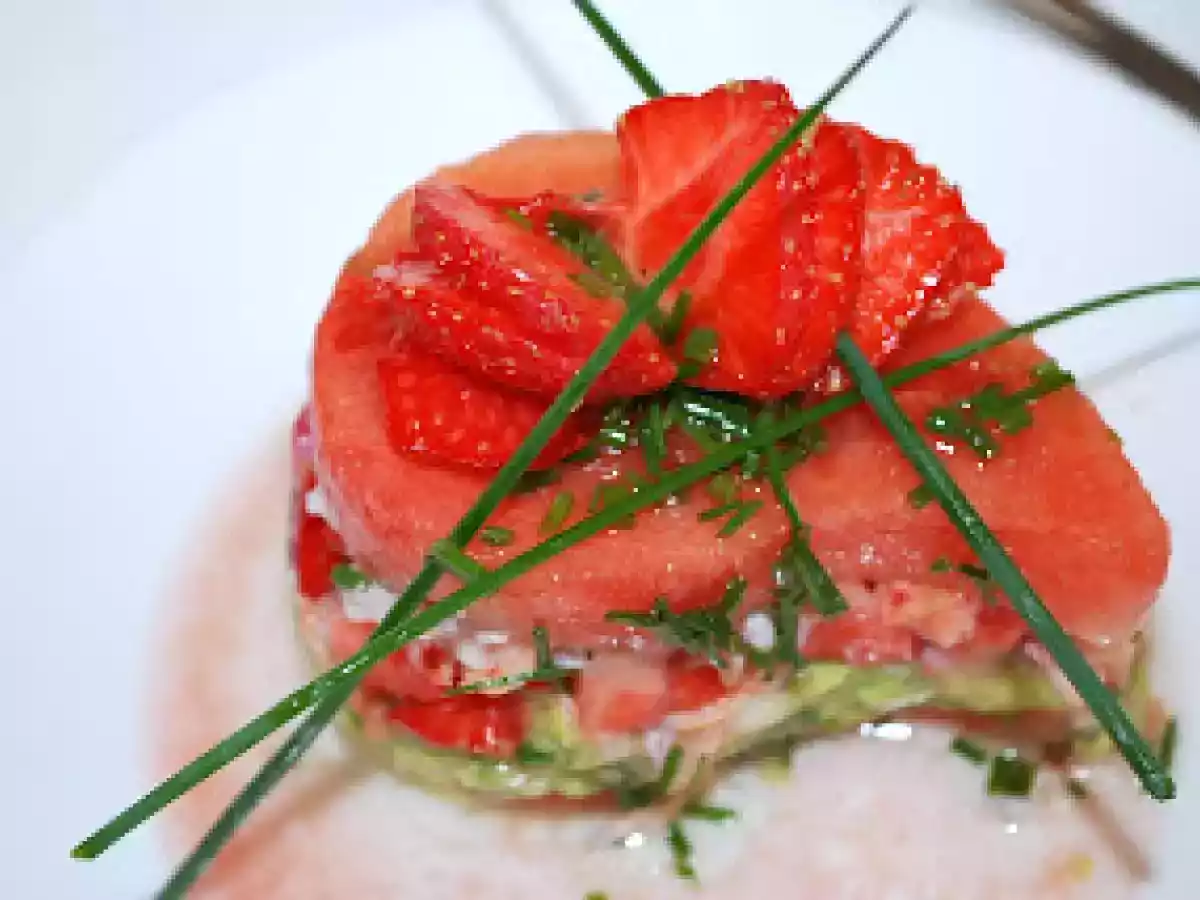 Receta ENTRADA DE SANDIA, AGUACATE, JAIBA Y FRESAS - foto 3