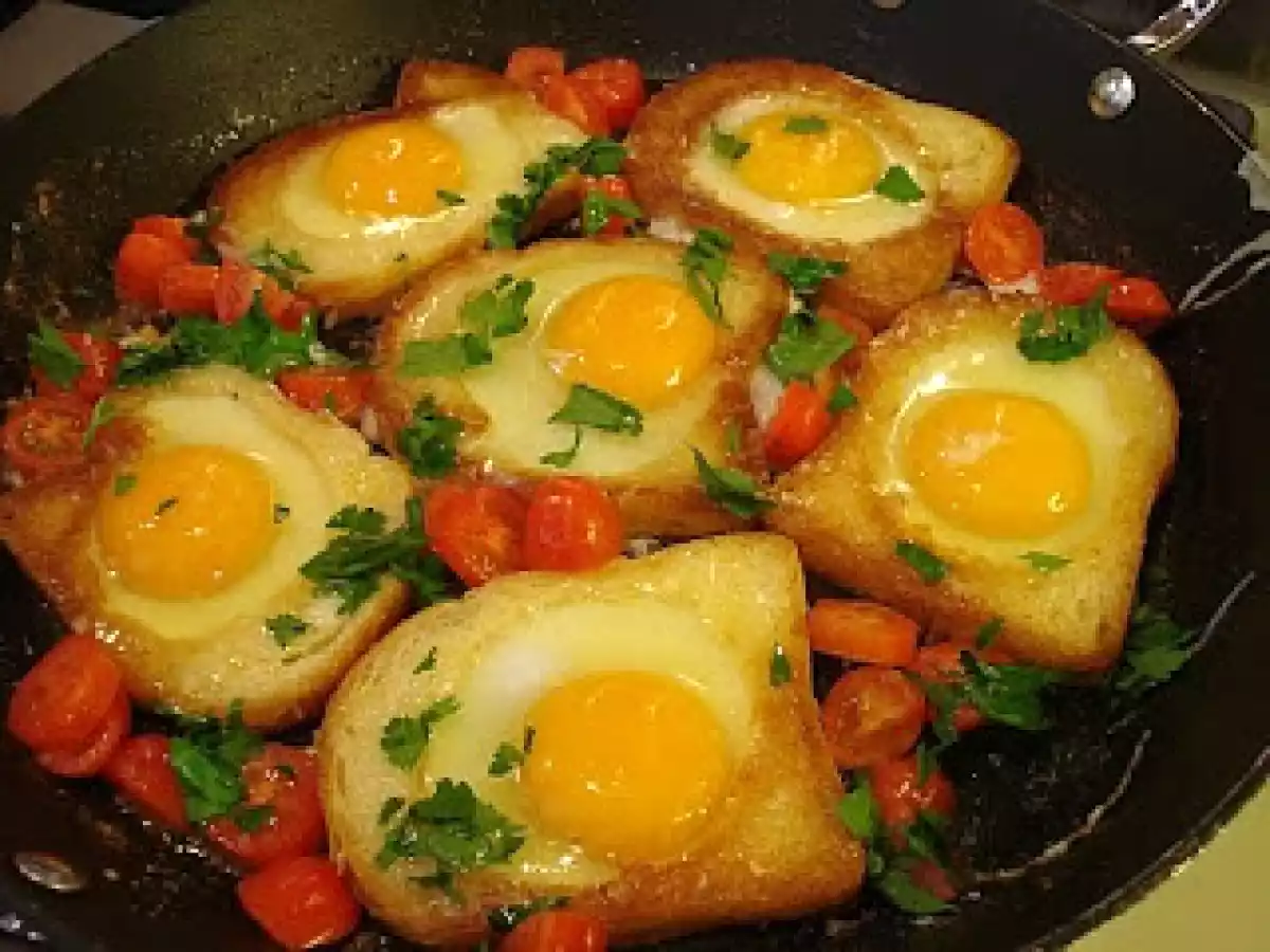 Receta HUEVOS FRITOS EN PAN: