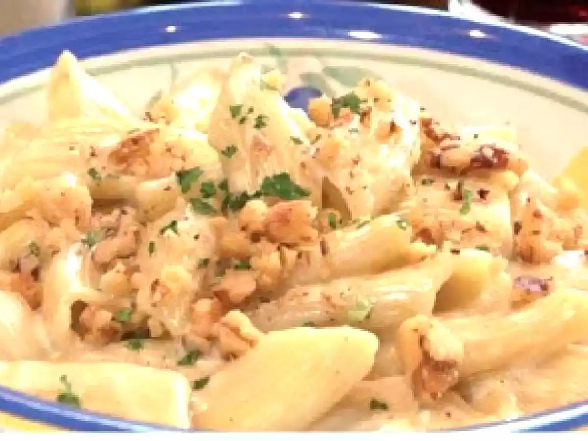 Receta Macarrones bañados en Salsa de Nueces