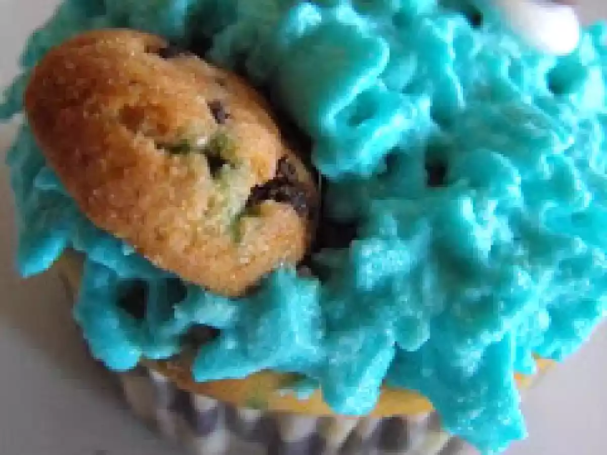 RECETA NUMERO 21 MUFFINS DE COOKIES CON LACASITOS Y MONSTRUO DE LAS GALLETAS