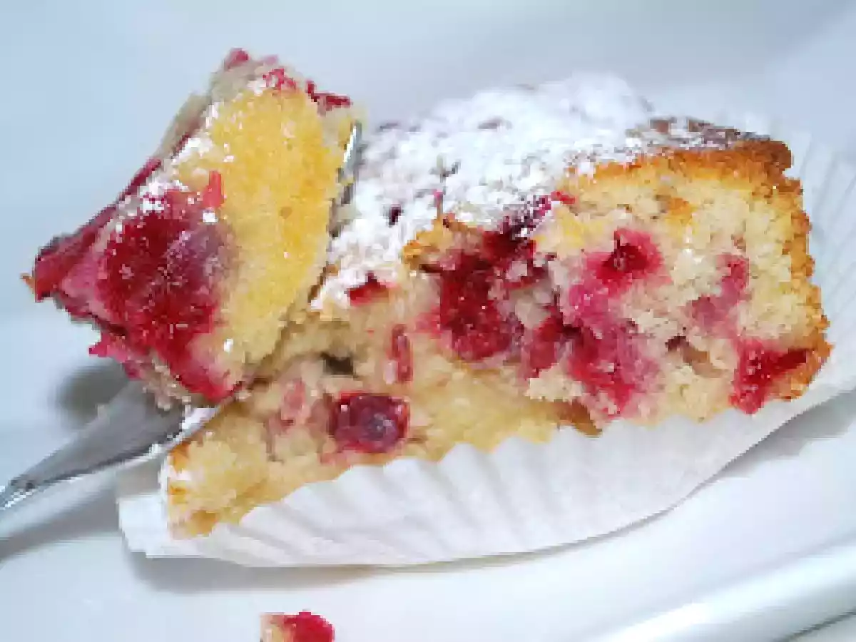 Receta PASTEL/ CAKE DE CHOCOLATE BLANCO Y FRUTOS ROJOS - foto 2