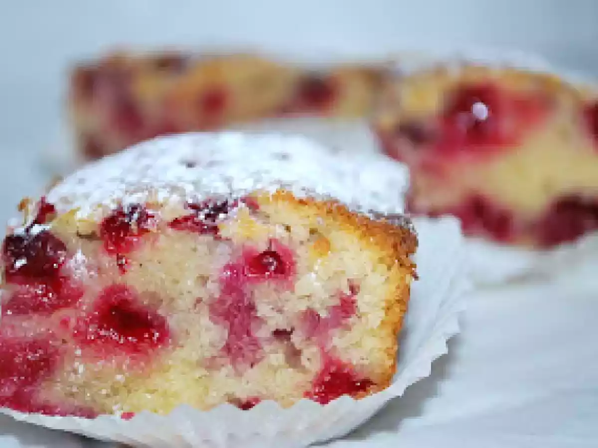 Receta PASTEL/ CAKE DE CHOCOLATE BLANCO Y FRUTOS ROJOS - foto 3