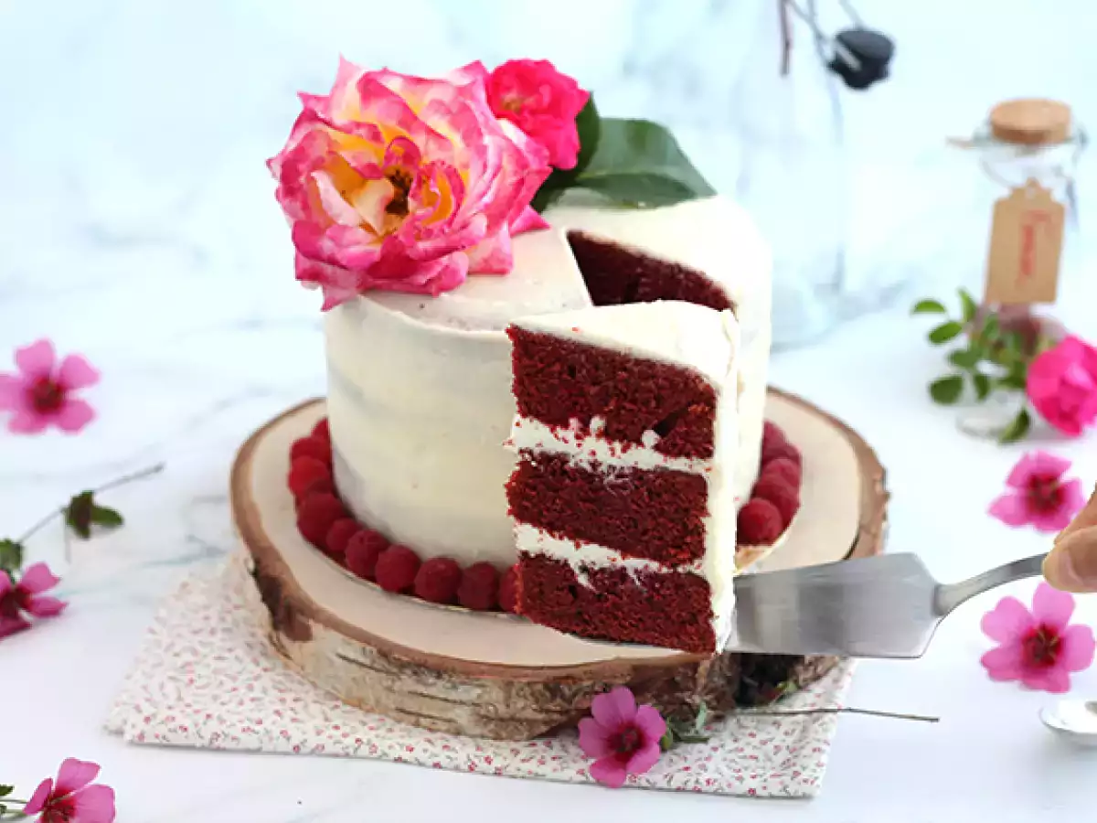 Red velvet cake - foto 2
